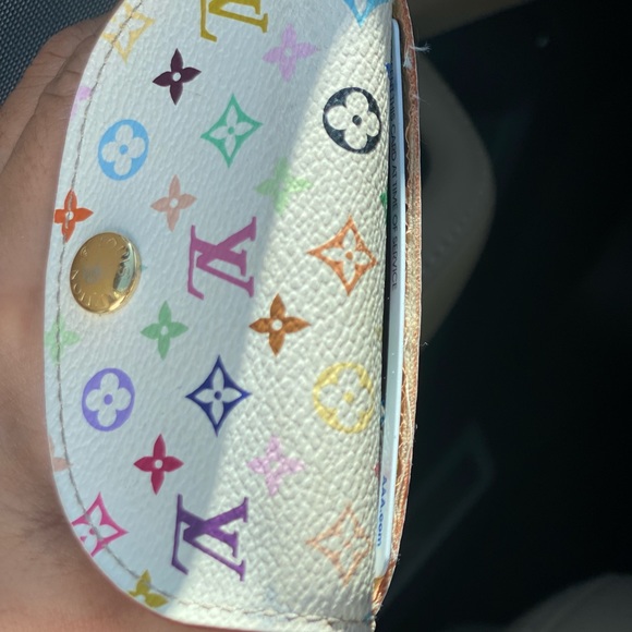 Reposhing  🤩 LV White Multicolor Flap Card coin case holder wallet 💚💛💗💙❤️💜 - Picture 15 of 16